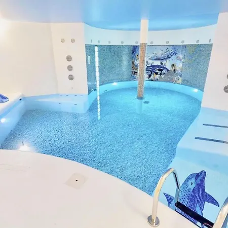 Triestevillas Opicina - 500m² Cinema+pool+sauna+gym Villa