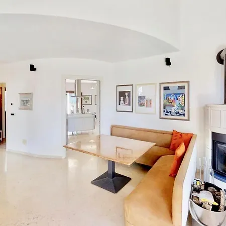 Triestevillas Opicina - 500m² Cinema+pool+sauna+gym Villa *