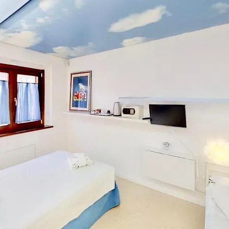 Triestevillas Opicina - 500m² Cinema+pool+sauna+gym * Villa Opicina