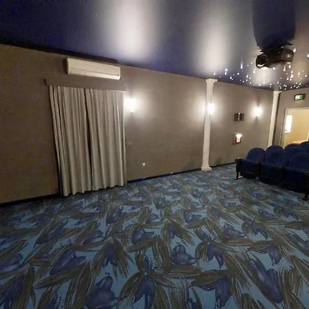 Triestevillas Opicina - 500m² Cinema+pool+sauna+gym Villa *