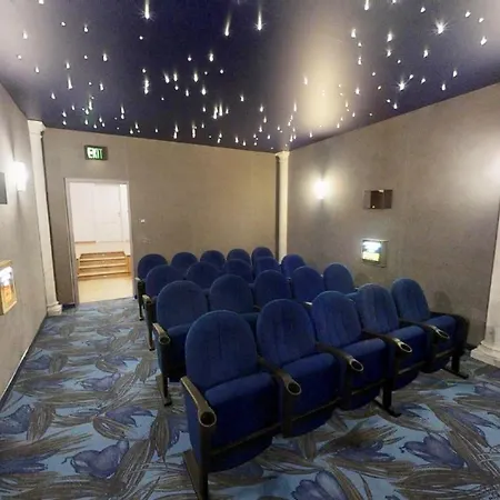 Triestevillas Opicina - 500m² Cinema+pool+sauna+gym * Villa Opicina