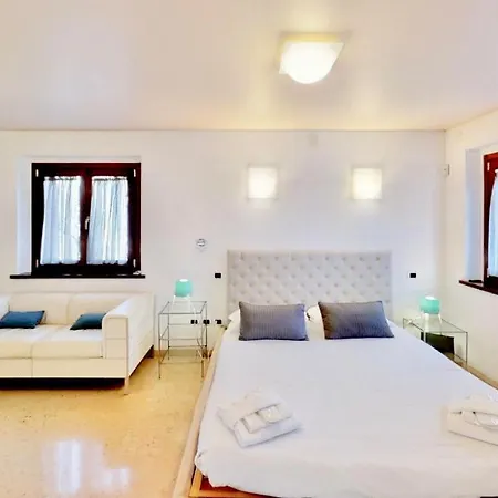 Triestevillas Opicina - 500m² Cinema+pool+sauna+gym Villa Opicina
